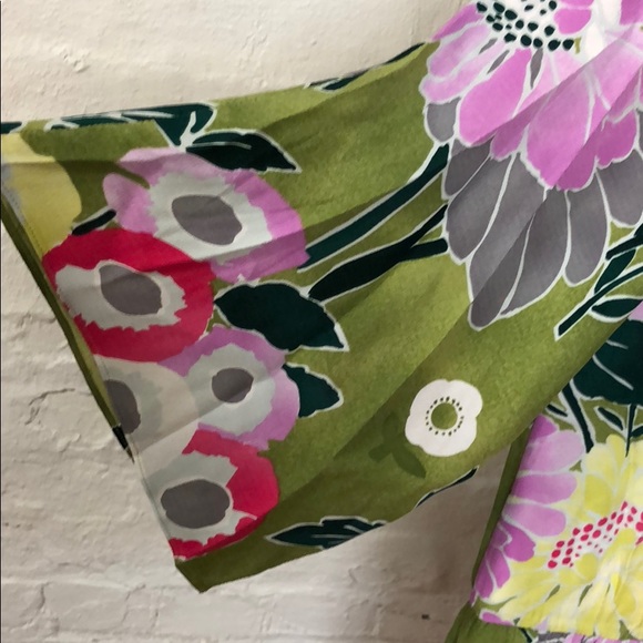 ANTHROPOLOGIE 100% silk floral top - NWOT - Picture 4 of 4